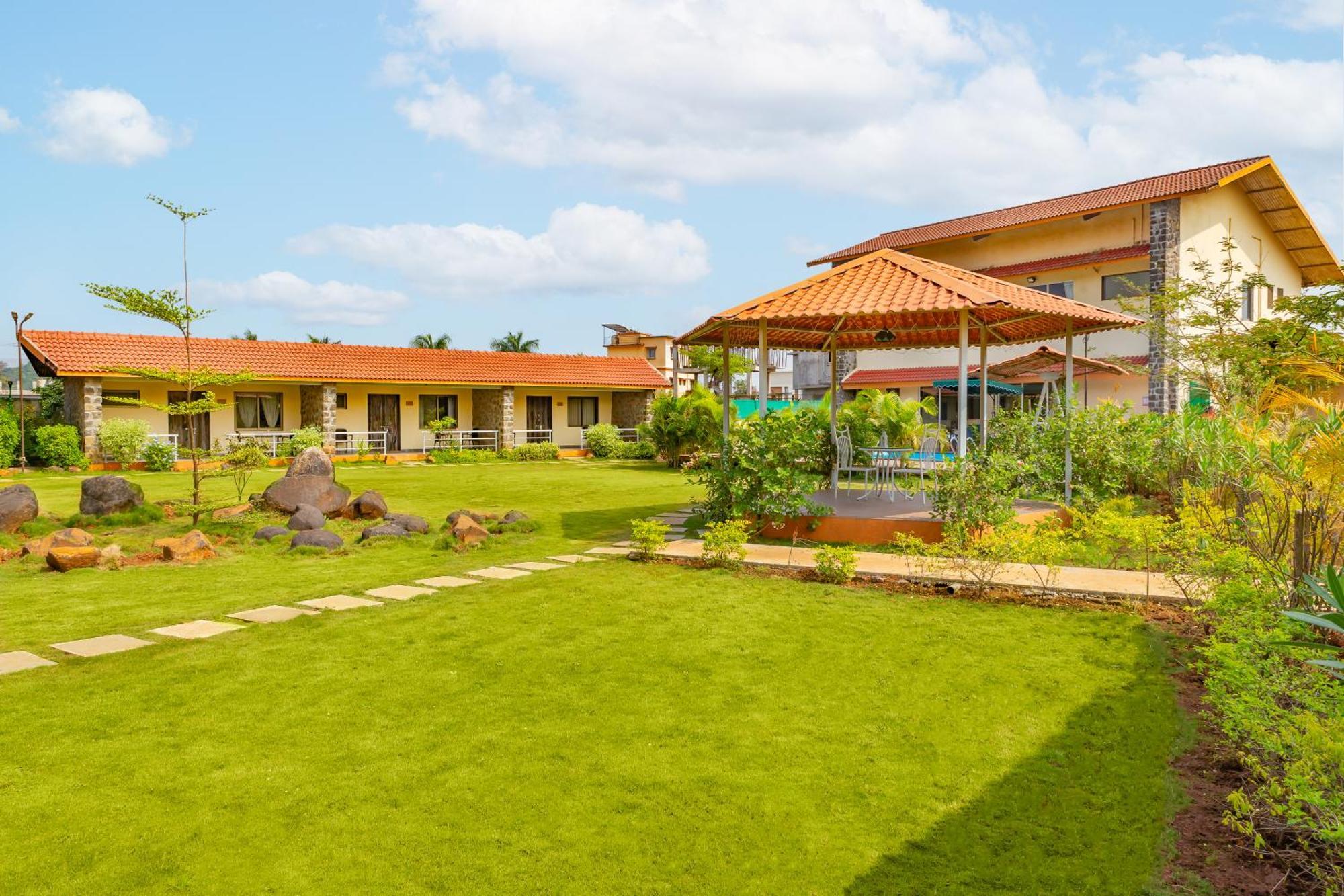 Casa Amora Lonavala Eksteriør billede