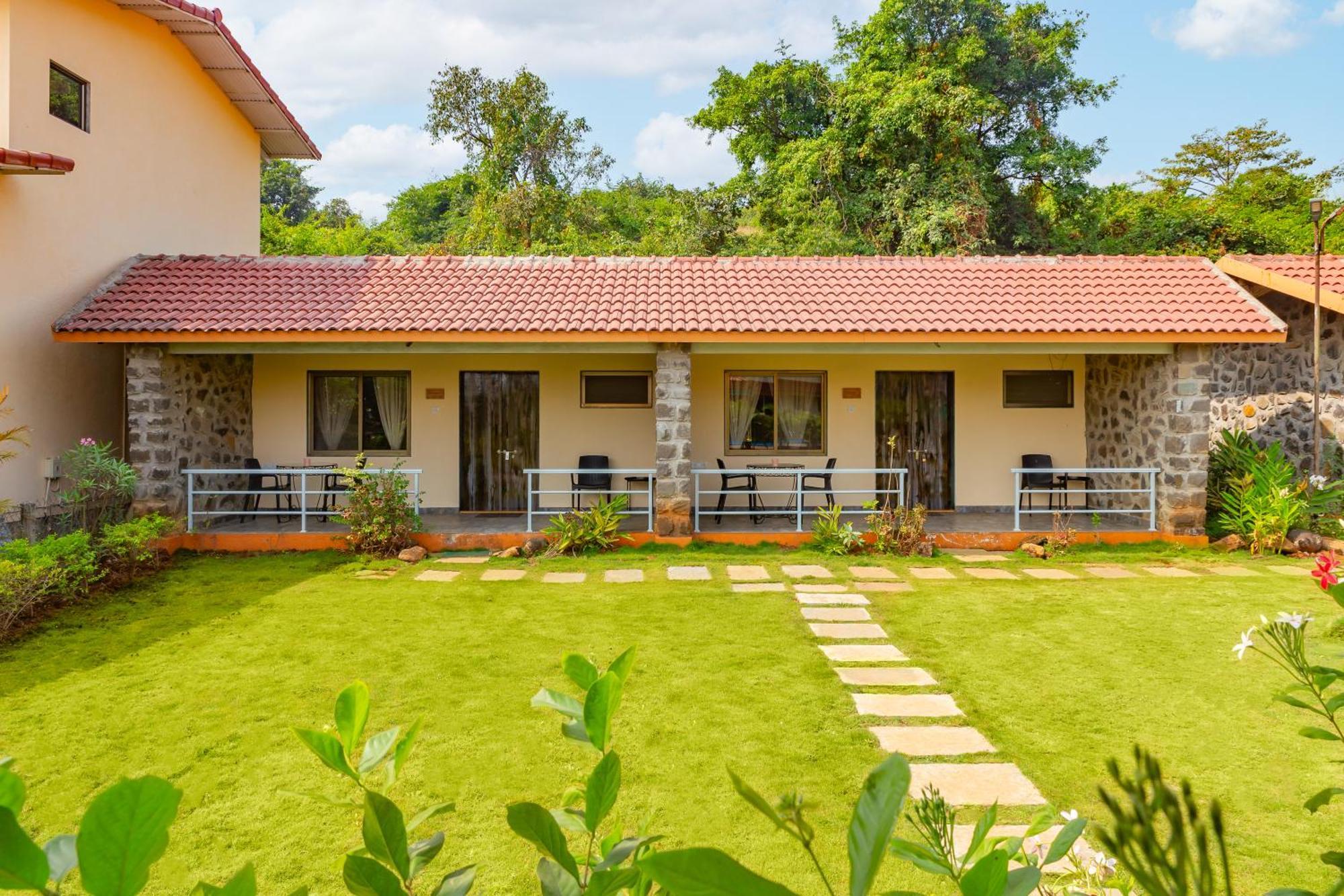 Casa Amora Lonavala Eksteriør billede