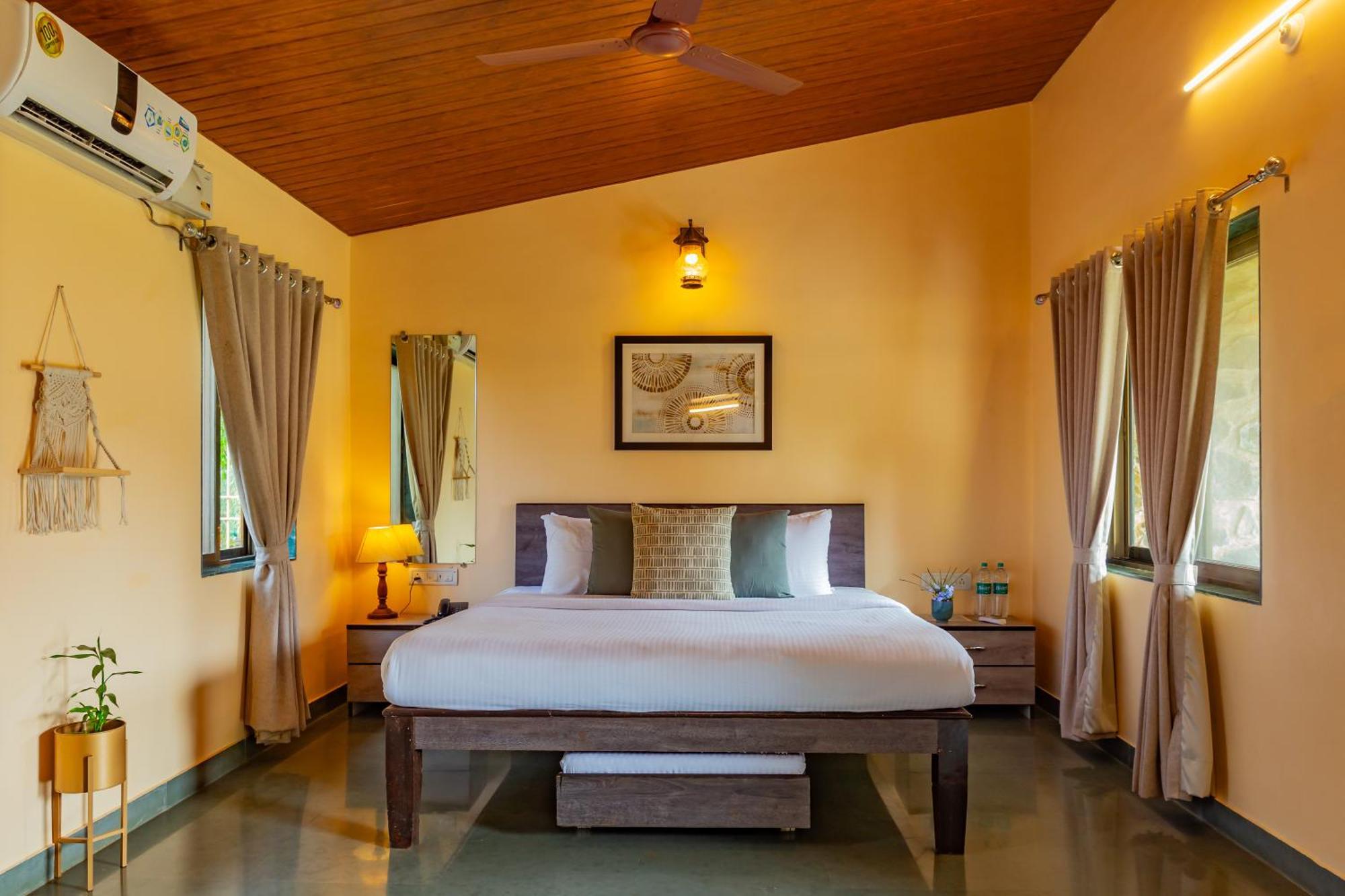 Casa Amora Lonavala Eksteriør billede